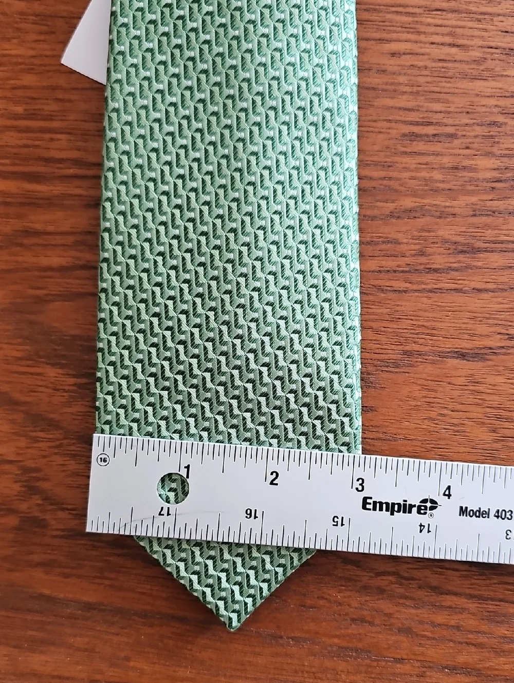 **NWT** Green Langer Geo Pattern Perry Ellis Portfolio Tie